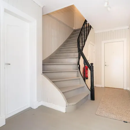 Sentralt Beliggende Enebolig Pa Mollenberg بيت للعطل تروندهايم