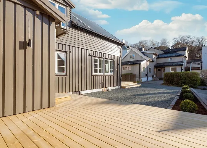 Sentralt Beliggende Enebolig På Møllenberg Feriehus *